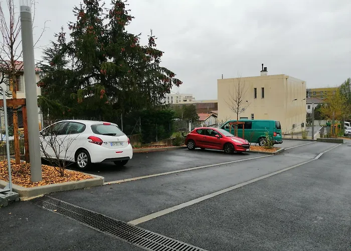 Logement Independant "Le Figuier" Trevoux Climatisee
